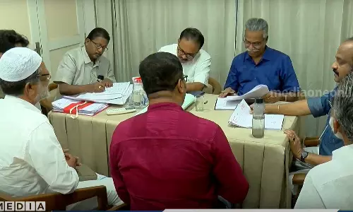 പ്ലസ് വണ്‍ സീറ്റ് ക്ഷാമം: കാർത്തികേയന്‍ കമ്മീഷനു മുന്നില്‍ പരാതി പ്രളയം