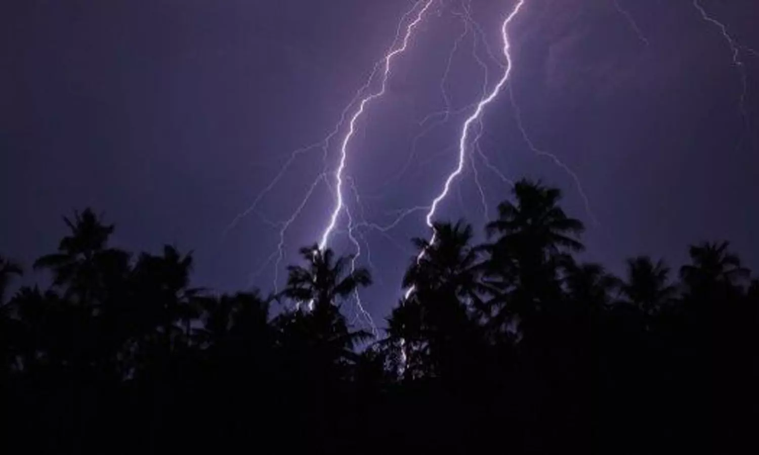 കോട്ടയത്ത് ഇടിമിന്നലേറ്റ് രണ്ടുപേര്‍ മരിച്ചു