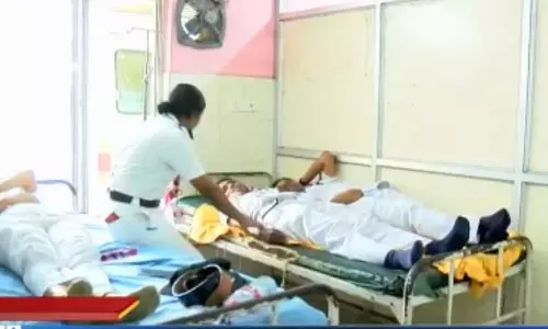 Notice against SI and Watch and Ward,എസ്.ഐക്കും വാച്ച് ആന്റ് വാർഡിനുമെതിരെ അവകാശ ലംഘനത്തിന് നോട്ടീസ്,breaking news malayalam