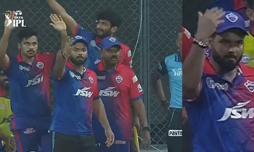 20-year-old Bengali wicket-keeper batsman Abhishek Porol is likely to be replaced by Rishabh Pant at Delhi Capitals.