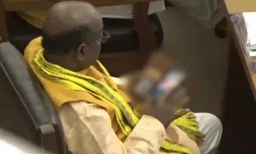 നിയമസഭയിലിരുന്ന് പോണ്‍ വീഡിയോ കണ്ടോ? ബി.ജെ.പി എം.എല്‍.എയുടെ വിശദീകരണം