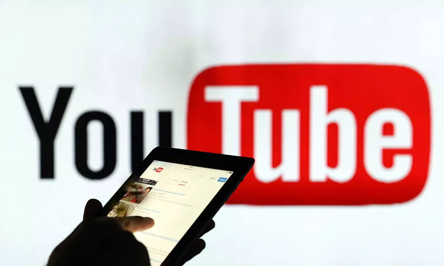 ഓരോ ലൈക്കിനും 50 രൂപ പ്രതിഫലമെന്ന് വാഗ്ദാനം; യുവാവിന് നഷ്ടമായത് എട്ടരലക്ഷം രൂപ