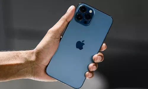 Applehealthwarning, iPhonedangerthreat, CanpeoplewithpacemakersuseiPhone, iPhonehealthrisk, healthriskofAppledevices