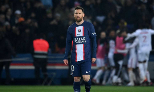 LionelMessibooed, Messiwhistled, PSGfansagainstMessi, PSGfansprotestagainstMessi