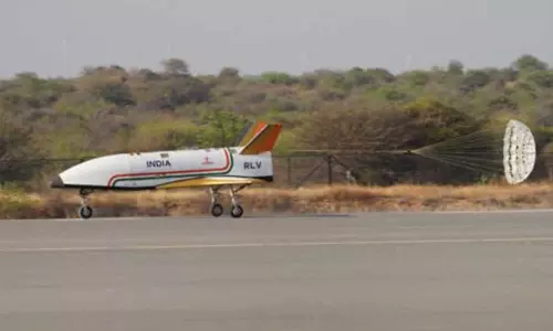 വീണ്ടും ഉപയോഗിക്കാവുന്ന ഇന്ത്യൻ റോക്കറ്റ് ലോഞ്ചർ; ലാൻഡിംഗ് പരീക്ഷണം വിജയകരം