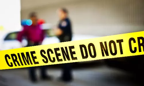 കാമുകനെ ഉപേക്ഷിക്കാൻ നിർബന്ധിച്ചു; അമ്മയെ കൊല്ലാൻ ക്വട്ടേഷൻ നൽകി 14കാരി