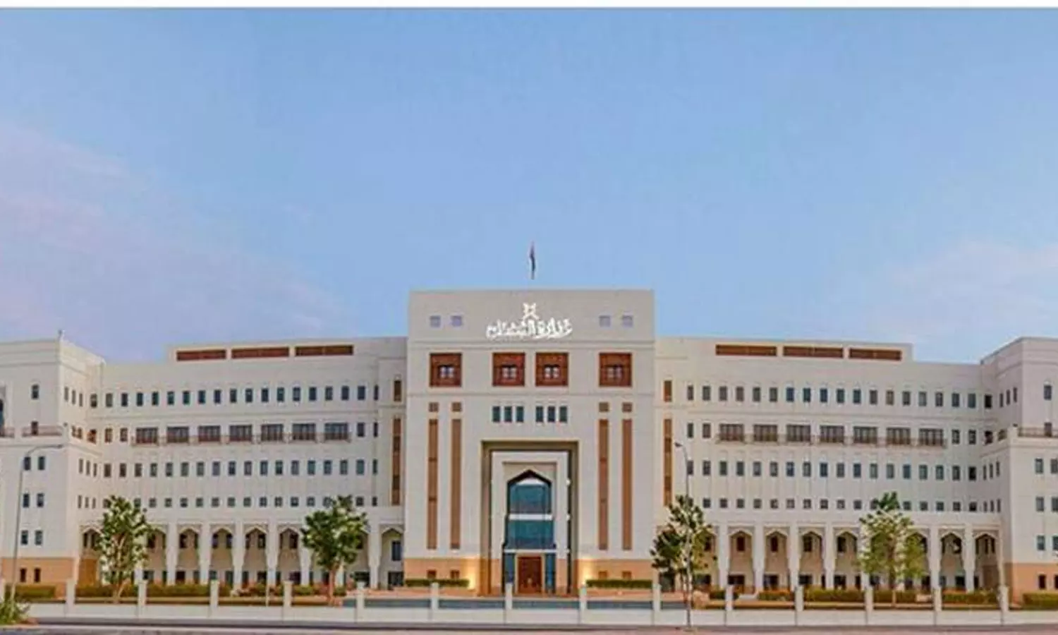 Oman Ministry of Labor issues warning to companies not handing over employee salaries, breaking news malayalam Oman Ministry of Labor issues warning to companies not handing over employee salaries, breaking news malayalam