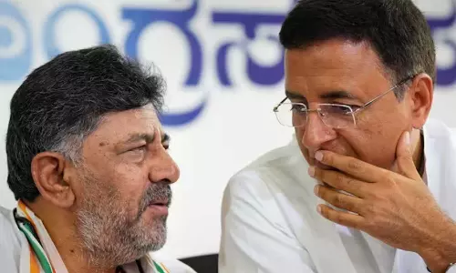 ബി.ജെ.പിയിൽ വലിയ പൊട്ടിത്തെറി ഉണ്ടാകും, കോൺഗ്രസിലേക്ക് കൂട്ടത്തോടെ നേതാക്കളെത്തും; രൺദീപ് സിംഗ് സുർജേവാല ബി.ജെ.പിയിൽ വലിയ പൊട്ടിത്തെറി ഉണ്ടാകും, കോൺഗ്രസിലേക്ക് കൂട്ടത്തോടെ നേതാക്കളെത്തും; രൺദീപ് സിംഗ് സുർജേവാല