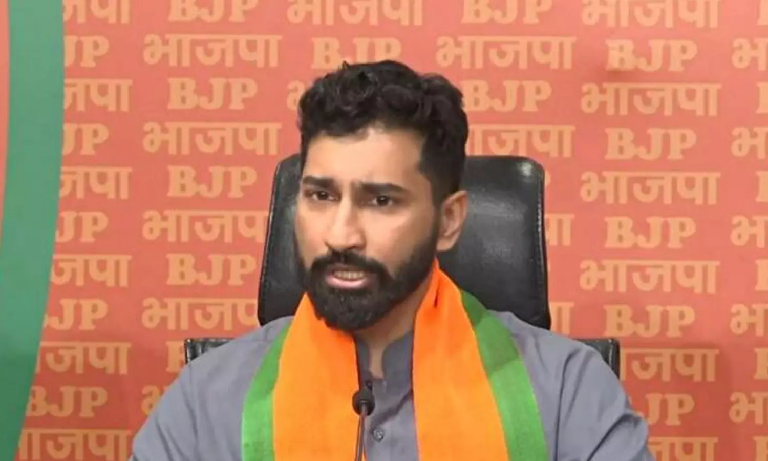 Anil Antony, AK Antonys Son, Joins BJP Anil Antony, AK Antonys Son, Joins BJP