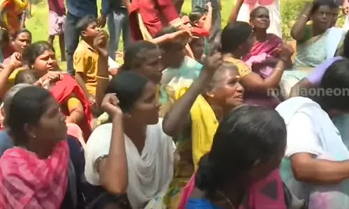 Protest against Arikompan being brought to Parampikulam