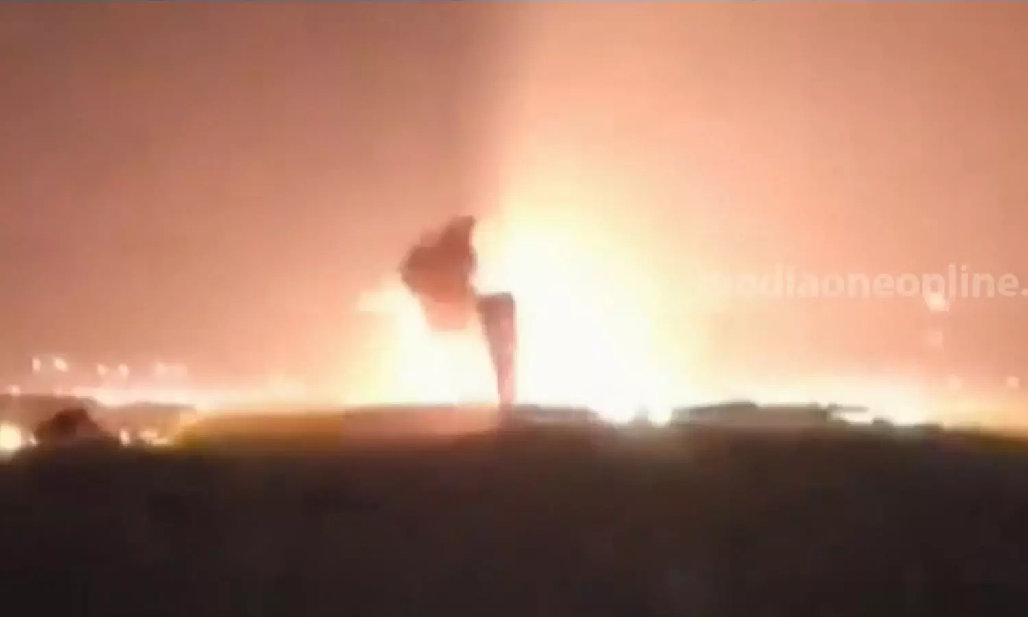 Israeli forces launch airstrikes in Gaza and South Lebanon Israeli forces launch airstrikes in Gaza and South Lebanon