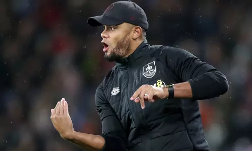 വിൻസെന്റ് കൊമ്പനിയുടെ ബേൺലി പ്രീമിയർ ലീഗിലേക്ക് പ്രമോഷൻ ഉറപ്പിച്ചു വിൻസെന്റ് കൊമ്പനിയുടെ ബേൺലി പ്രീമിയർ ലീഗിലേക്ക് പ്രമോഷൻ ഉറപ്പിച്ചു