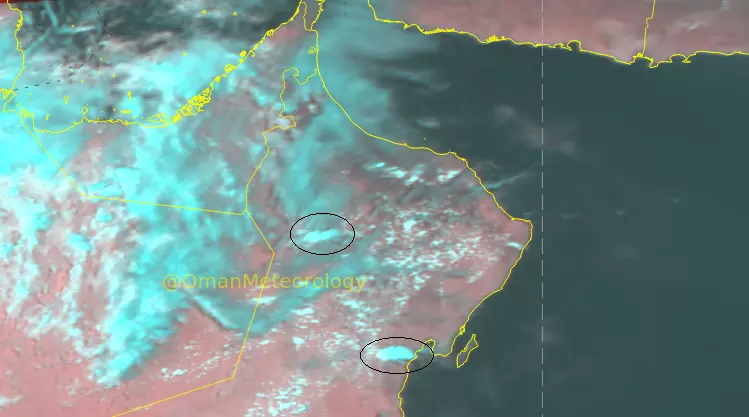 Chance of rain and thunder in Oman