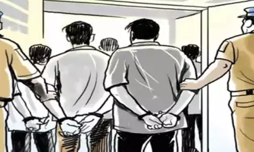 Varkala man beaten case: Five accused surrendered,വർക്കലയിൽ യുവാവിനെ മർദിച്ച കേസ്; അഞ്ചു പ്രതികൾ കീഴടങ്ങി,latest malayalam news