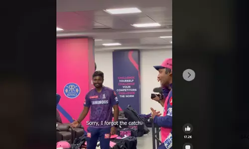 Sanjus gesture draws laughter at Rajasthan Royals team meeting