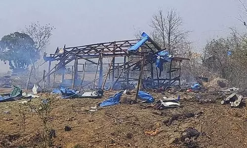 100 civilians killed in airstrikes by Myanmars Junta,Airstrikes by Myanmars military,ജനക്കൂട്ടത്തിന് നേരെ സൈന്യം ബോംബിട്ടു; മ്യാൻമറിൽ കുട്ടികളടക്കം 110  പേർ കൊല്ലപ്പെട്ടു,മ്യാൻമറിൽ പട്ടാളഭരണകൂടം,മ്യാന്മര്‍ ആഭ്യന്തരയുദ്ധം,latest malayalam news