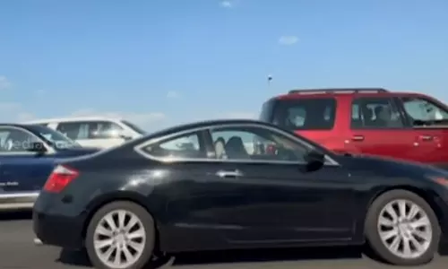 കുവൈത്തില്‍ സ്വകാര്യ-വാണിജ്യ വാഹനങ്ങളുടെ വാർഷിക ഇന്‍ഷുറന്‍സ് വര്‍ധന; തീരുമാനം ഉടൻ നടപ്പാക്കില്ല