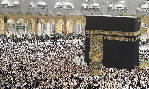 ജനലക്ഷങ്ങളാൽ വീർപ്പുമുട്ടി മക്ക; വെള്ളി രാത്രി മാത്രം 14.5 ലക്ഷം പേർ