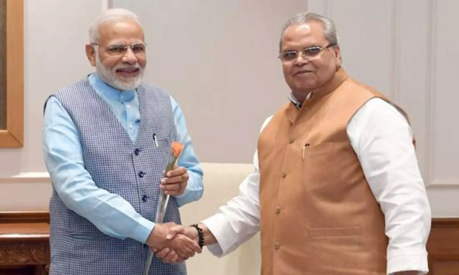 മോദിക്കൊപ്പം സത്യപാല് മാലിക് മോദിക്കൊപ്പം സത്യപാല് മാലിക്