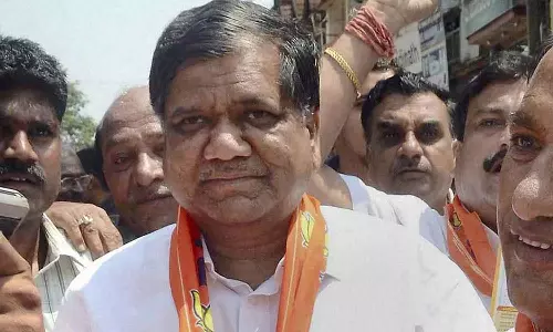 Ex CM Jagdish Shettar Resigns as MLA, Quits BJP, Joins Congress