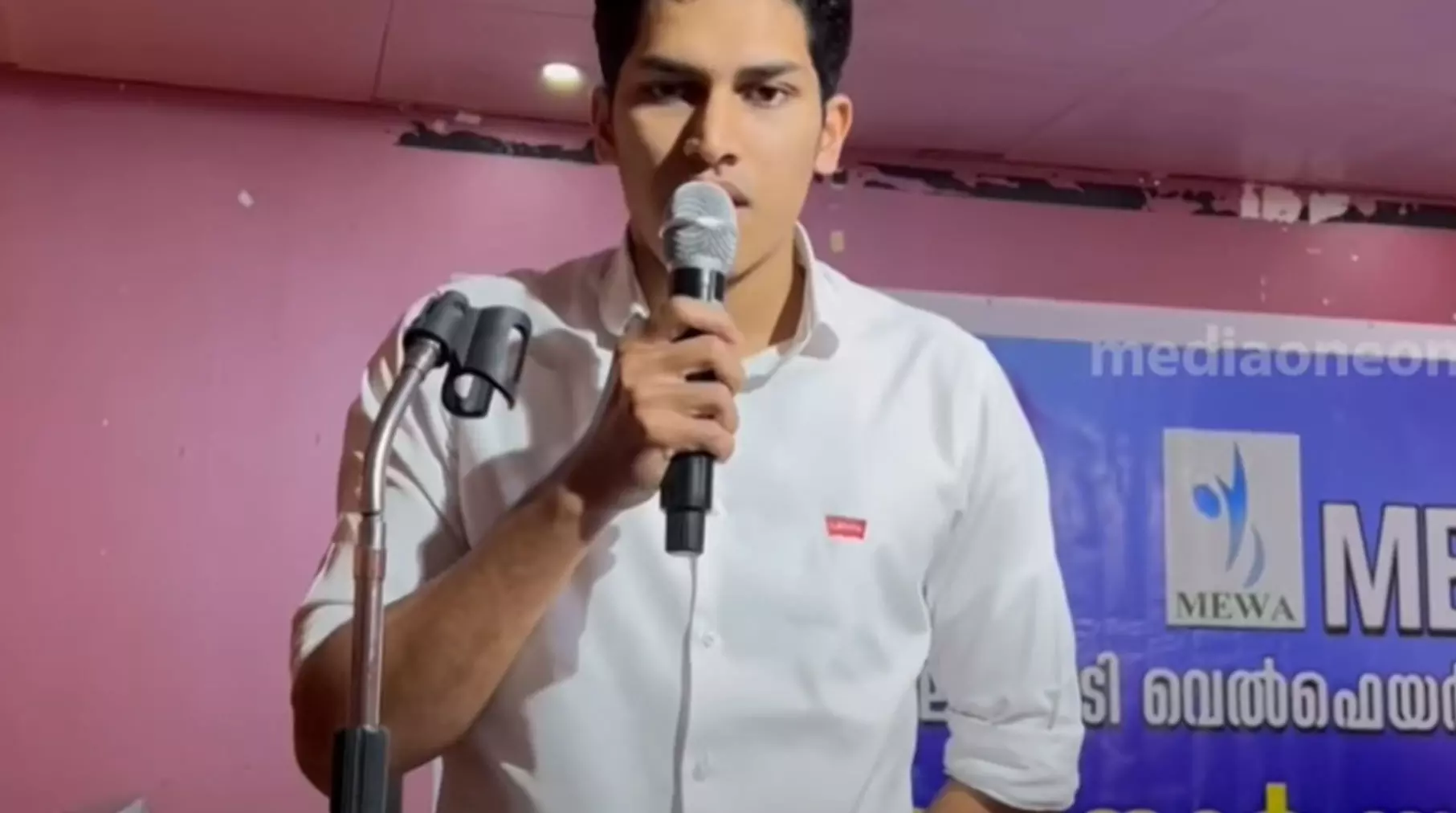 ഖുർആൻ മനഃപാഠമാക്കിയ മലയാളി ബാലനെ ജിദ്ദയിൽ ആദരിച്ചു ഖുർആൻ മനഃപാഠമാക്കിയ മലയാളി ബാലനെ ജിദ്ദയിൽ ആദരിച്ചു