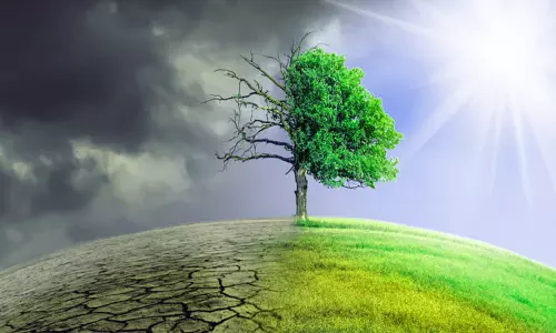 കേരളം ചുട്ടുപൊള്ളുന്നു