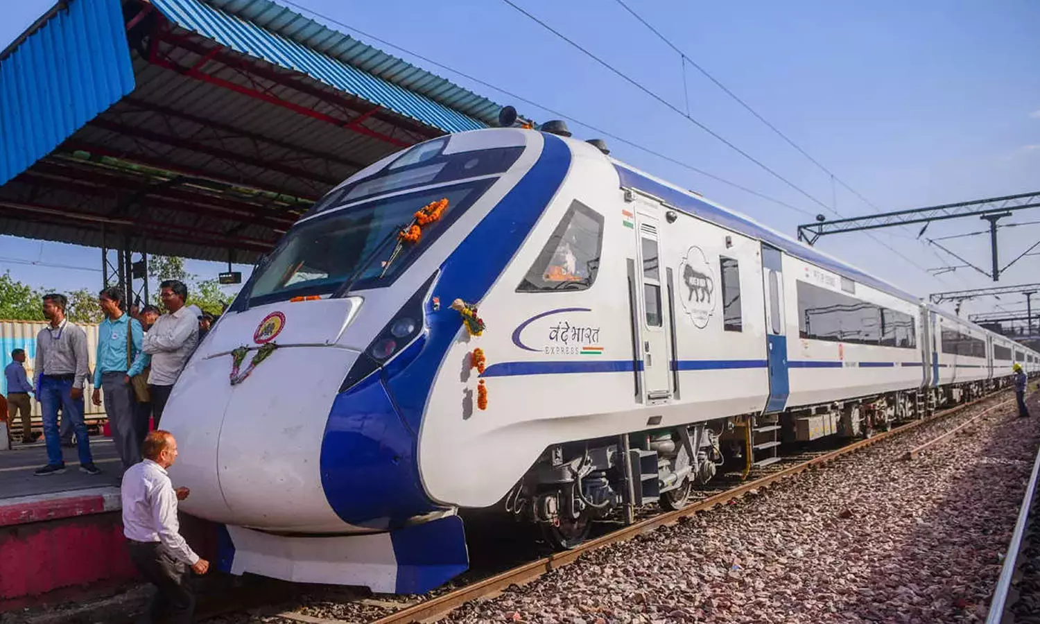 Vandebharat, trial run, SusPension, Chief Controller of Railways, latest malayalam news