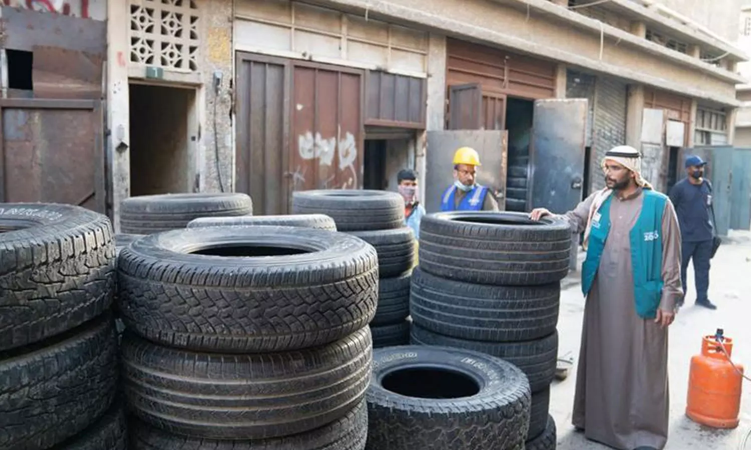 Vehicle tire quality check: 127000 fake tires seized in Saudi Arabia
