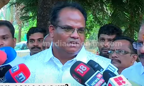 Union Minister John Barla met Alencheri; Minister said the meeting was effective