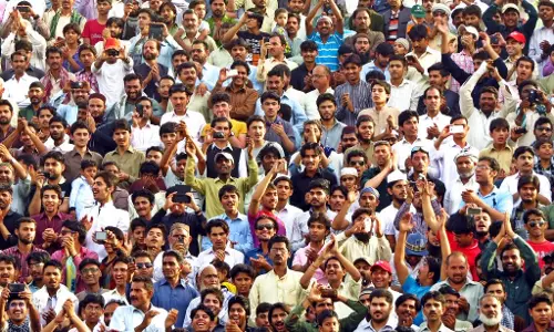 142.86 കോടി ജനങ്ങള്‍; ജനസംഖ്യയിൽ ചൈനയെ മറികടന്ന് ഇന്ത്യ