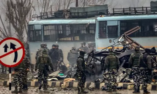 After Satyapal Maliks disclosure, the family of the slain soldiers demanded an inquiry into the Pulwama incident