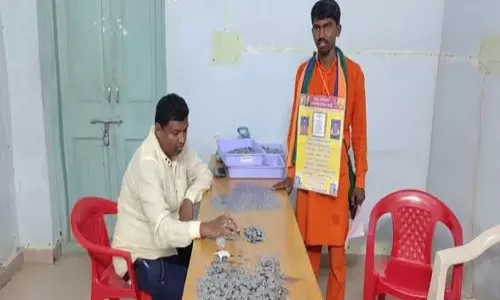 10,000 നാണയങ്ങൾ; തെരഞ്ഞെടുപ്പിന് കെട്ടിവയ്ക്കാൻ വോട്ടർമാരിൽ നിന്ന് പിരിച്ച പണവുമായെത്തി സ്ഥാനാർഥി