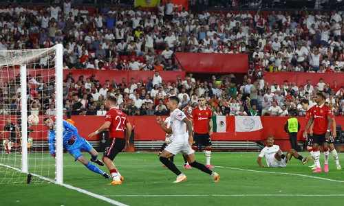 Sevilla vs Manchester united match manchester out