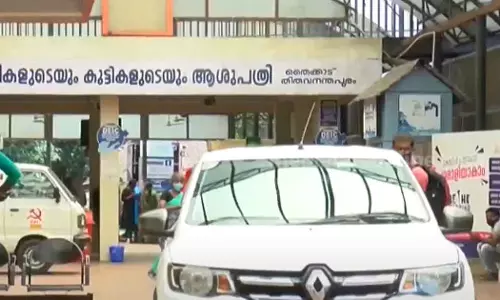 കുഞ്ഞിന്‍റെ അമ്മയെ രണ്ട് വര്‍ഷമായി അറിയാം, മക്കളില്ലല്ലോ നീ എടുത്തോ എന്ന് പറഞ്ഞു: കുഞ്ഞിനെ വാങ്ങിയ സ്ത്രീ