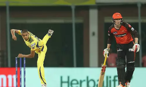 Chennai Super Kings defeat Sunrisers Hyderabad by 7 wickets