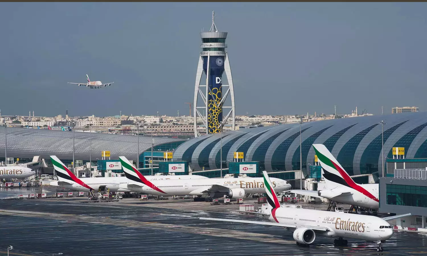 Dubai airport on record, Two lakh passengers on Eid Day Dubai airport on record, Two lakh passengers on Eid Day