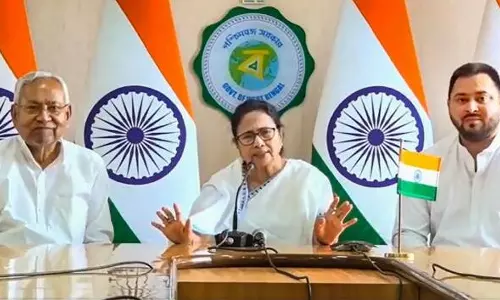 നിതീഷ് കുമാർ, മമത ബാനർജി, തേജസ്വി യാദവ്