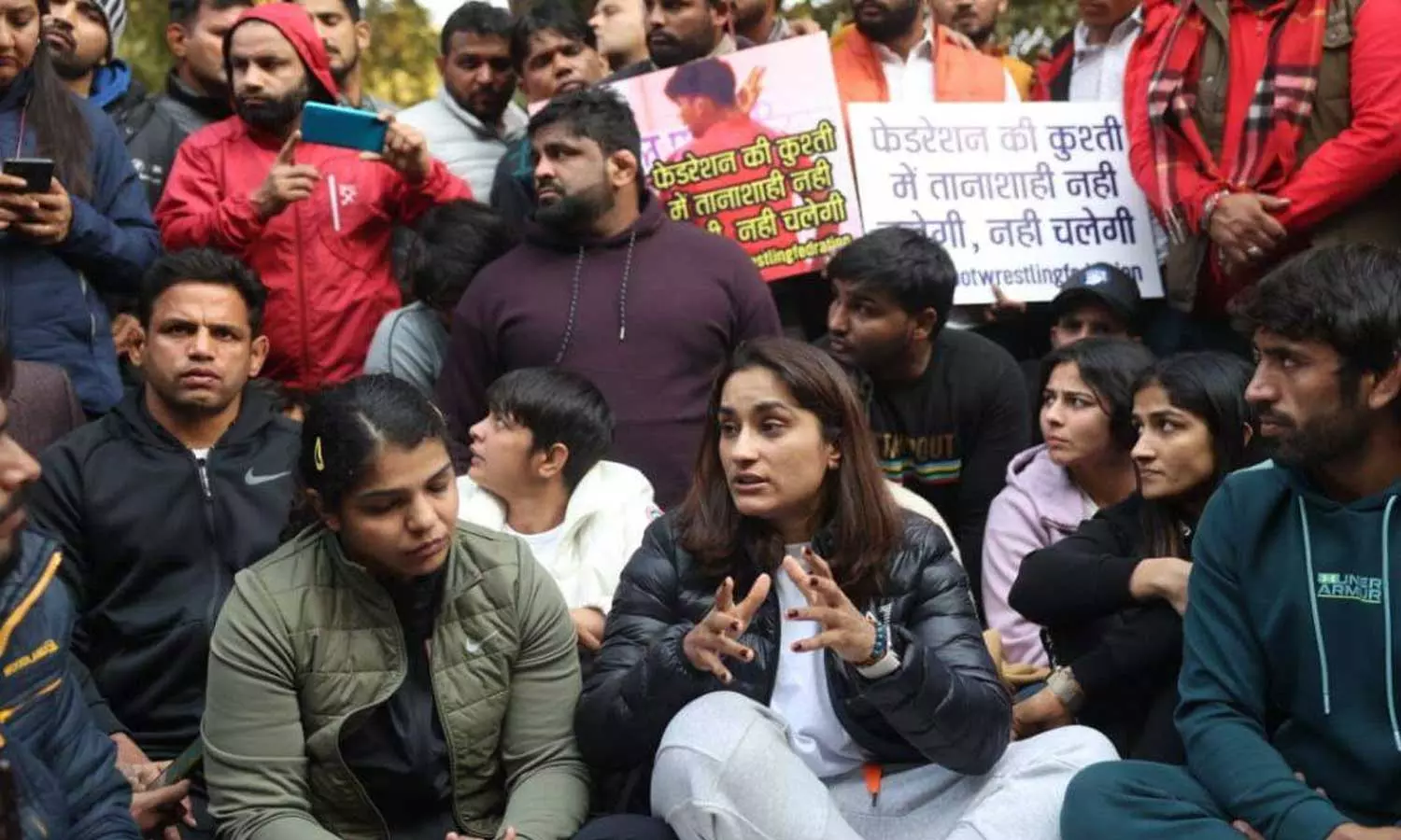 wrestlers,Wrestling Federation ,Wrestlers Protest,Indian wrestlers demand arrest of federation chief at sit-in,latest national news,രാപ്പകൽ സമരം ശക്തമാക്കി ഗുസ്തി താരങ്ങൾ; രാഹുൽഗാന്ധി ജന്തർമന്ദറിലെത്തിയേക്കും