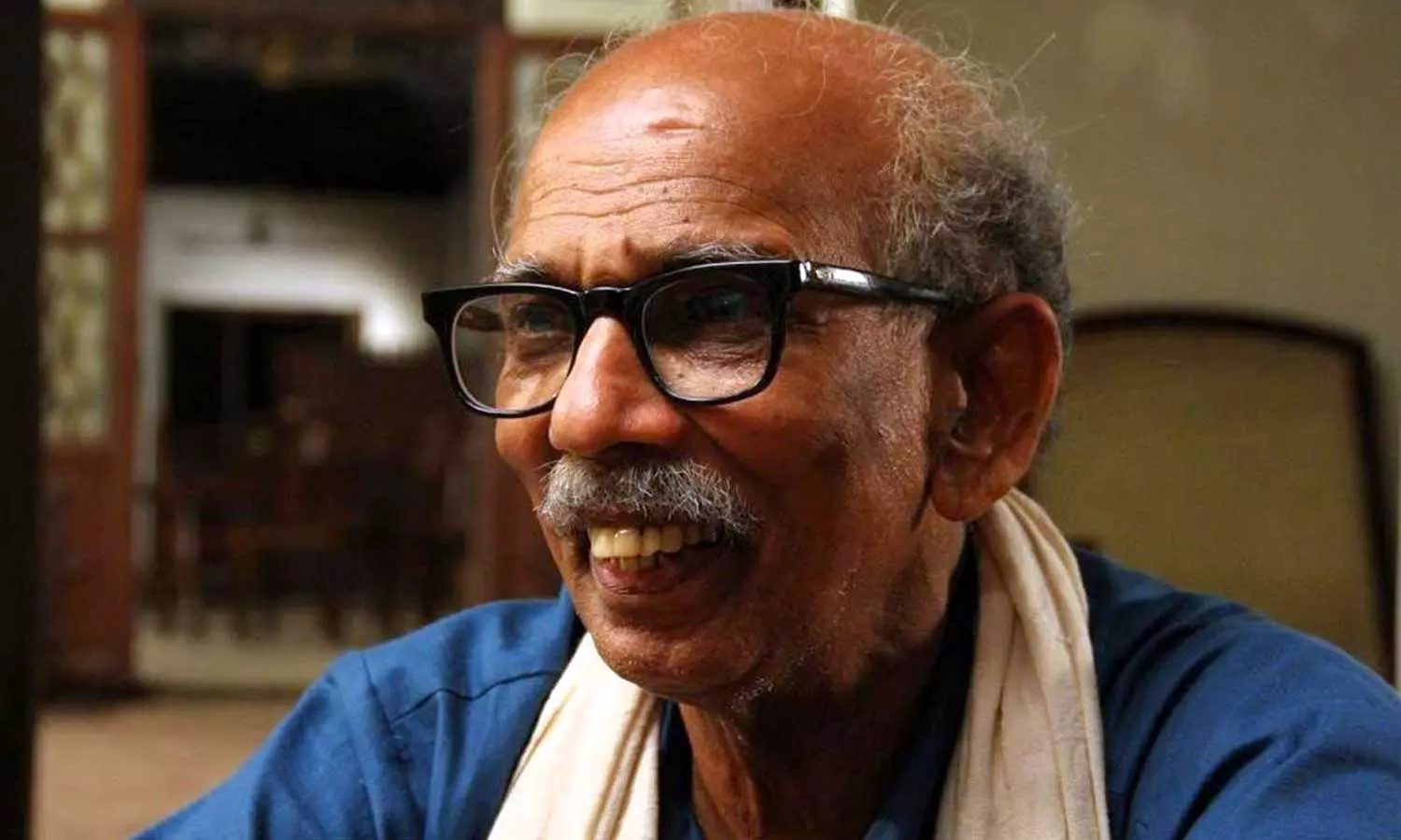 ഒച്ച ഫോട്ടോയിൽ കിട്ടൂല മിസ്റ്റർ....; മറ്റാർക്ക് കഴിയും ഇങ്ങനെ, ഈ മനുഷ്യനല്ലാതെ...