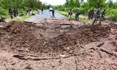 ഛത്തീസ്ഗഡിൽ മാവോയിസ്റ്റ് ആക്രമണം; 11 സുരക്ഷാസേനാ ഉദ്യോഗസ്ഥർക്ക് വീരമൃത്യു