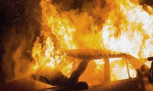 Palakkad, house, vehicles, fire,