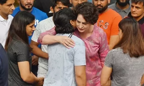 wrestlers protest_priyanka gandhi