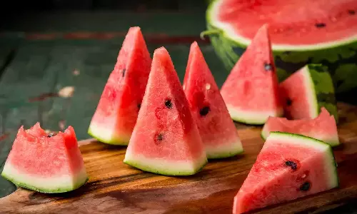 തണ്ണിമത്തനൊപ്പം ഈ നാല് ഭക്ഷണങ്ങൾ കഴിക്കരുത്; വിപരീത ഫലം ചെയ്യും