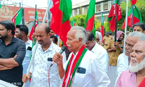 എസ്.ഡി.ടി.യു മെയ് ദിന റാലിയും സമ്മേളനവും നടത്തി എസ്.ഡി.ടി.യു മെയ് ദിന റാലിയും സമ്മേളനവും നടത്തി