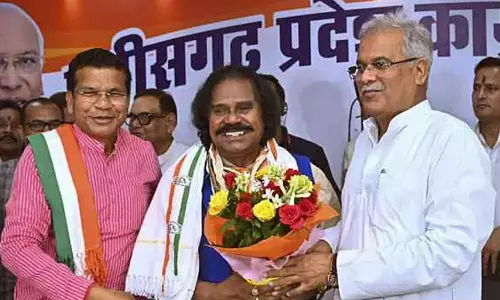 ഛത്തീസ്​ഗഢിൽ ബിജെപി മുൻ സംസ്ഥാന അധ്യക്ഷനായ മുതിർന്ന നേതാവ് കോൺ​ഗ്രസിൽ ചേർന്നു