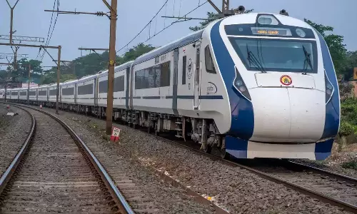 The High Court rejected the plea to allow Vande Bharat to stop at Tirur