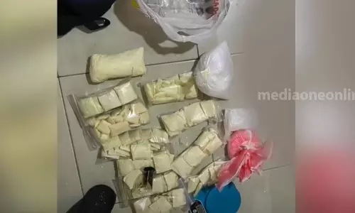 Selling drugs under the guise of delivery riders sharjah Selling drugs under the guise of delivery riders sharjah