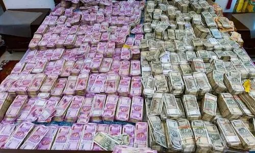 CBI recovers ₹20 crore in cash CBI recovers ₹20 crore in cash