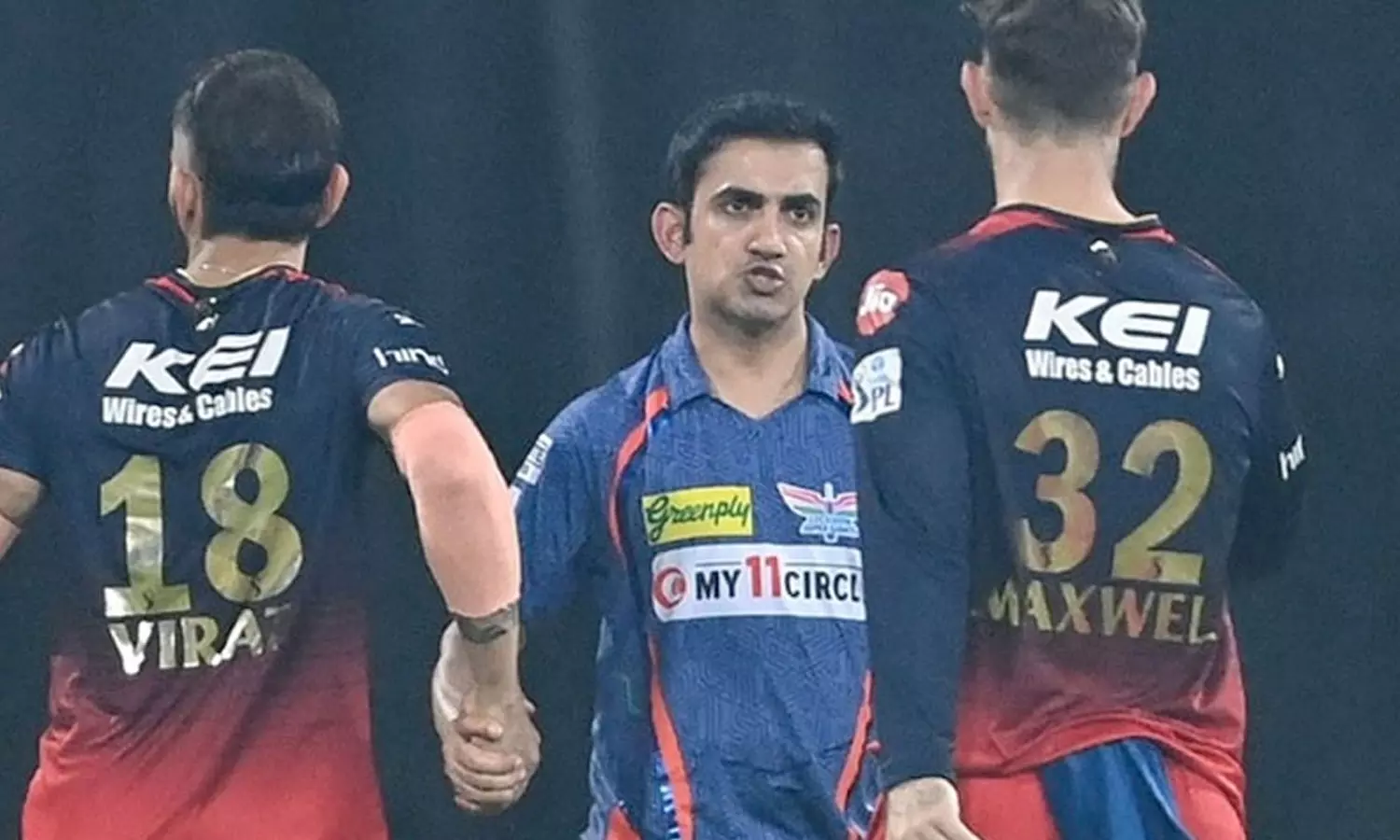 തോൽവി അംഗീകരിക്കാൻ പഠിക്കൂ;ഗംഭീര്‍ കോഹ്‍ലി പോരില്‍ സെവാഗ്