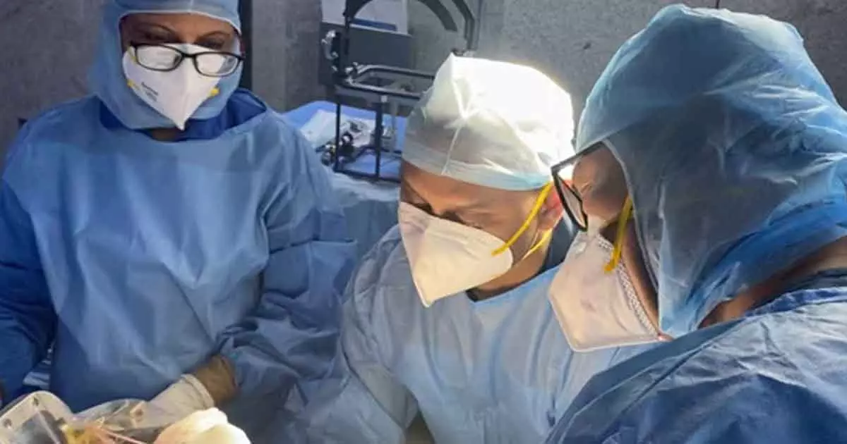 In Worlds First US Doctors Perform Brain Surgery On Baby Still In Womb